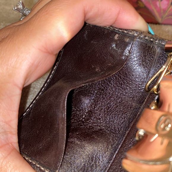 Authentic Gucci Card and key holder - Picture 7 of 14